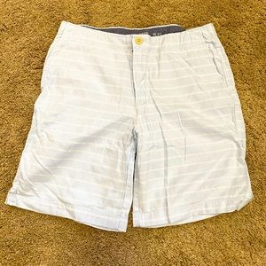 Izod blue with white striped 30 w shorts
